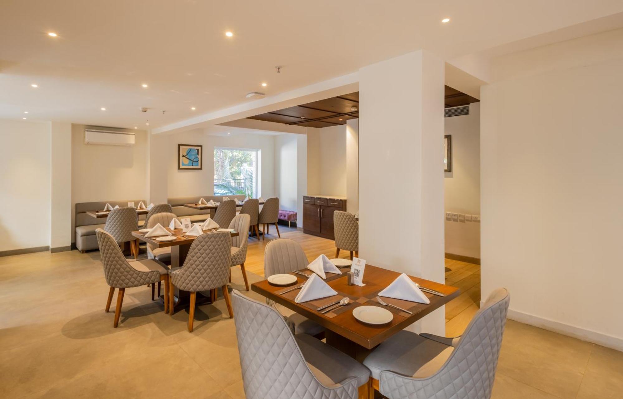 Artistry Suites Calangute Bagian luar foto